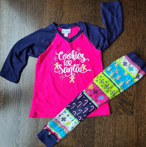 🎅🍪 LuLaRoe Sleep brand pajama set, size 4 - Picture 1 of 3